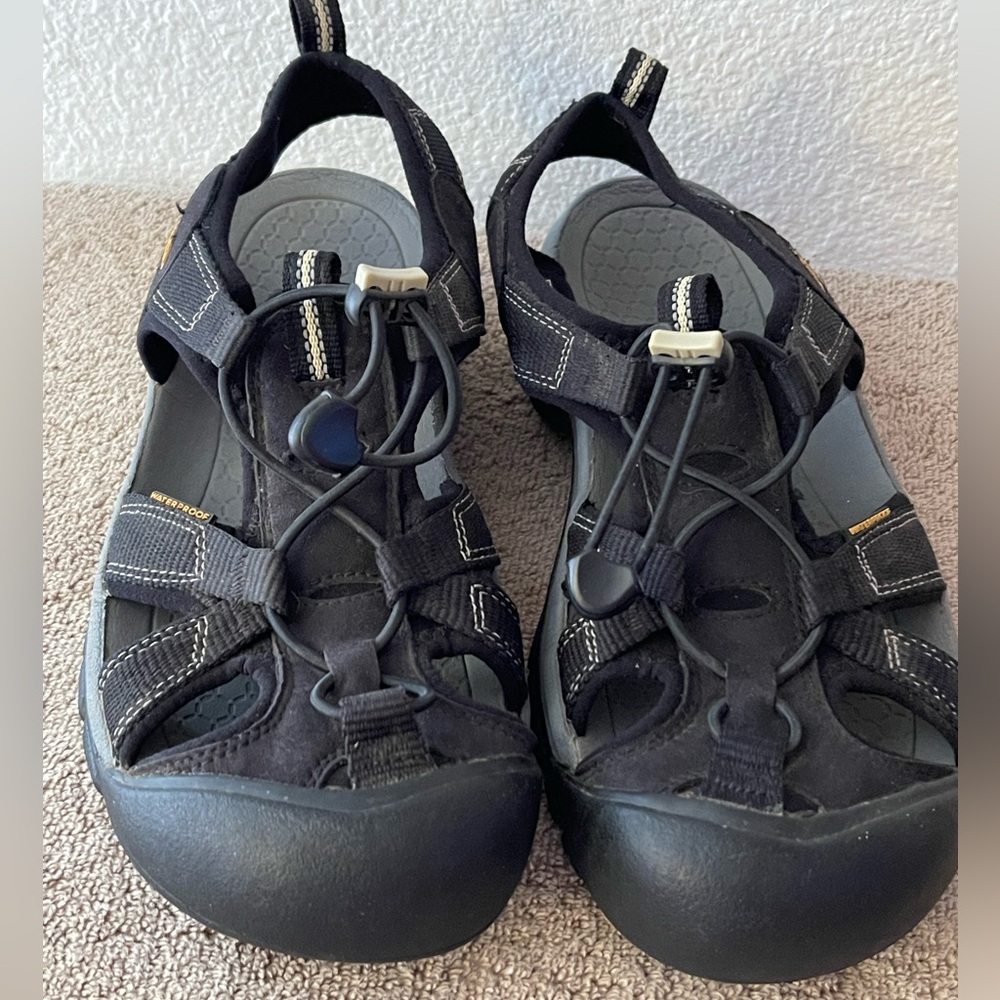 Keen Black Waterproof Sandals Size 9
